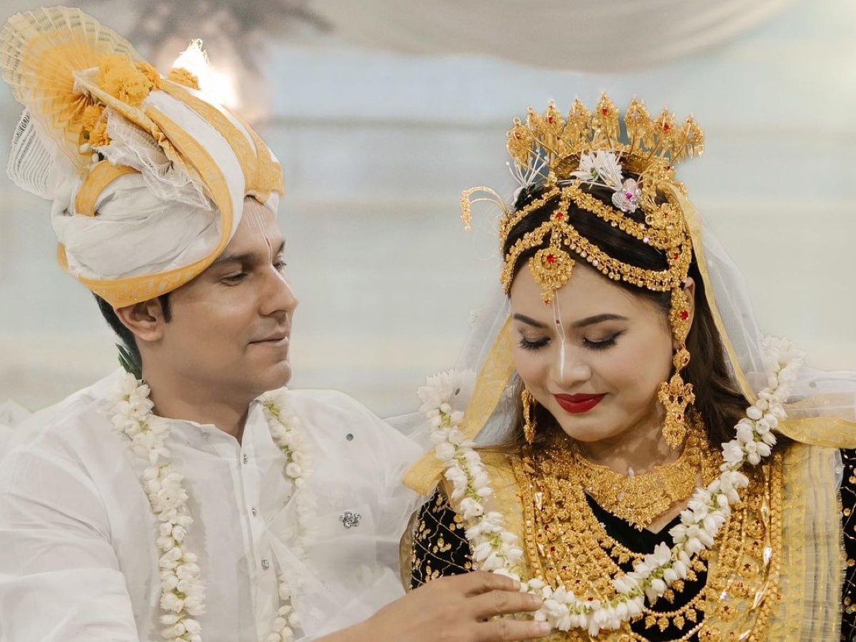 Randeep Hooda - Lin Laishram Wedding: Couple Exude Royalty in Traditional Manipuri  Wedding Ensembles - News18
