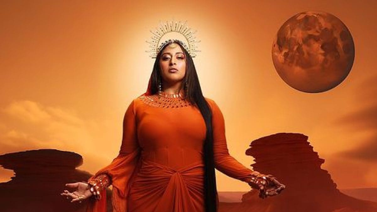 Raja Kumari Exudes Gothic Elegance At The Opening Night Of The Bridge World Tour Raja Kumari Exudes Gothic Elegance At The Opening Night Of The Bridge World Tour
