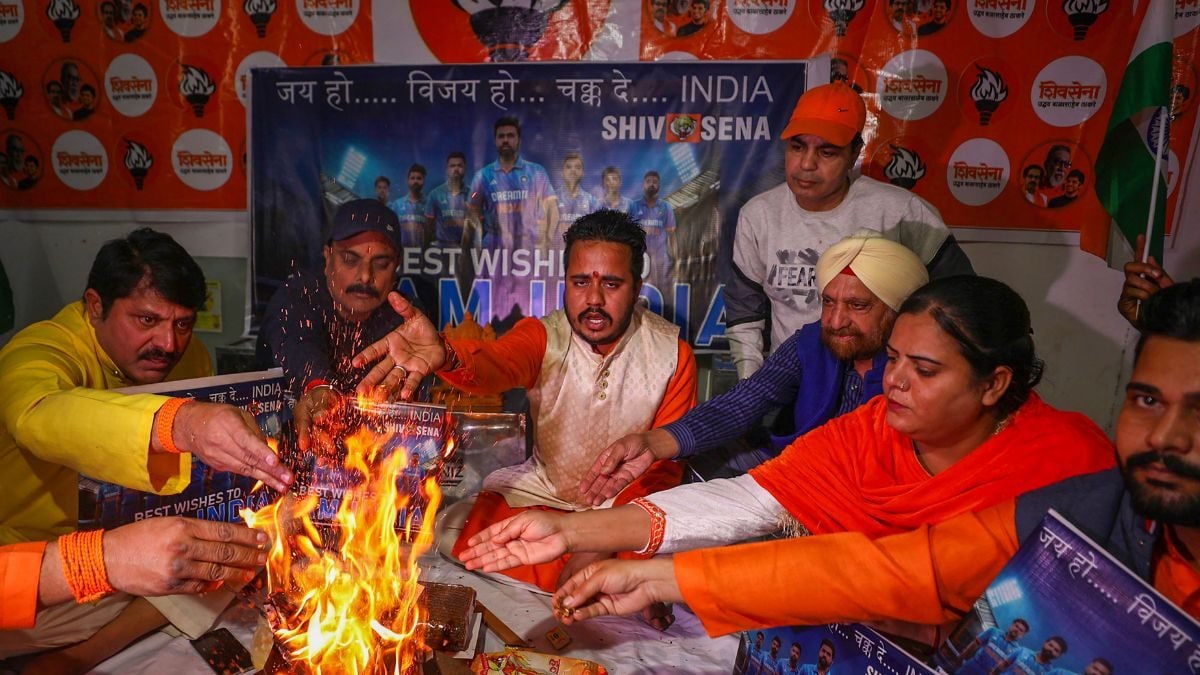 From Uttar Pradesh to Tamil Nadu, Fans Across India Perform Pooja and Havan for India’s Success in World Cup Final; Watch – News18