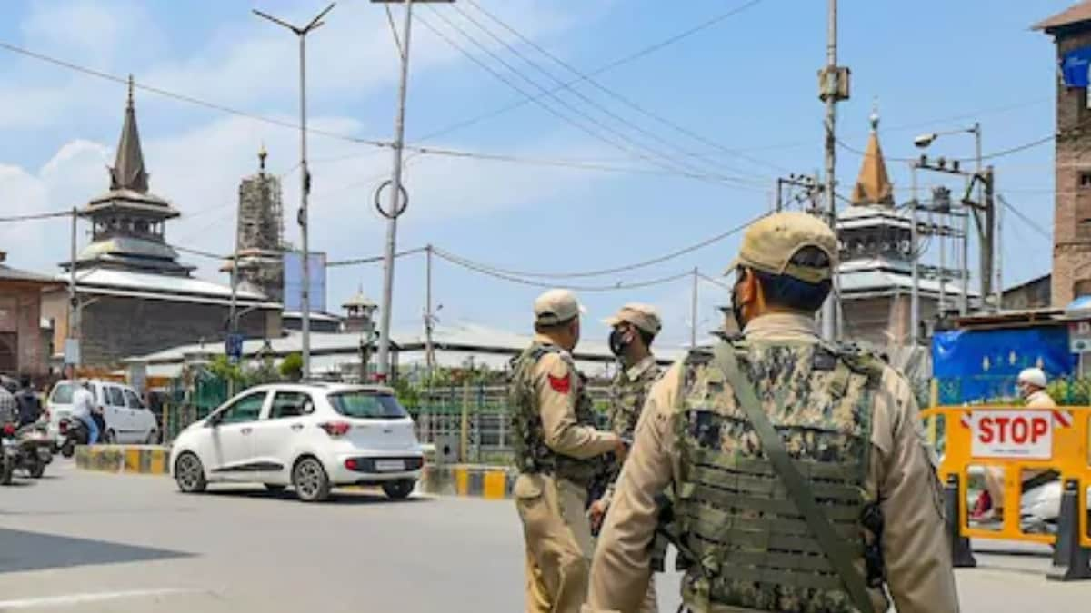 J&K Police Raids 5 Locations in Srinagar in Multi-crore Investment Fraud