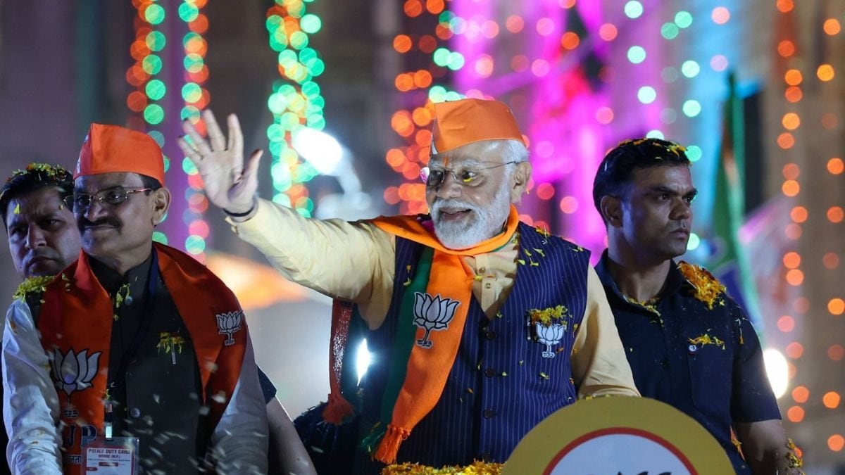 2023 Assembly Elections: PM Modi Holds Roadshow in Indore; Kejriwal, Priyanka Gandhi Get EC Notice