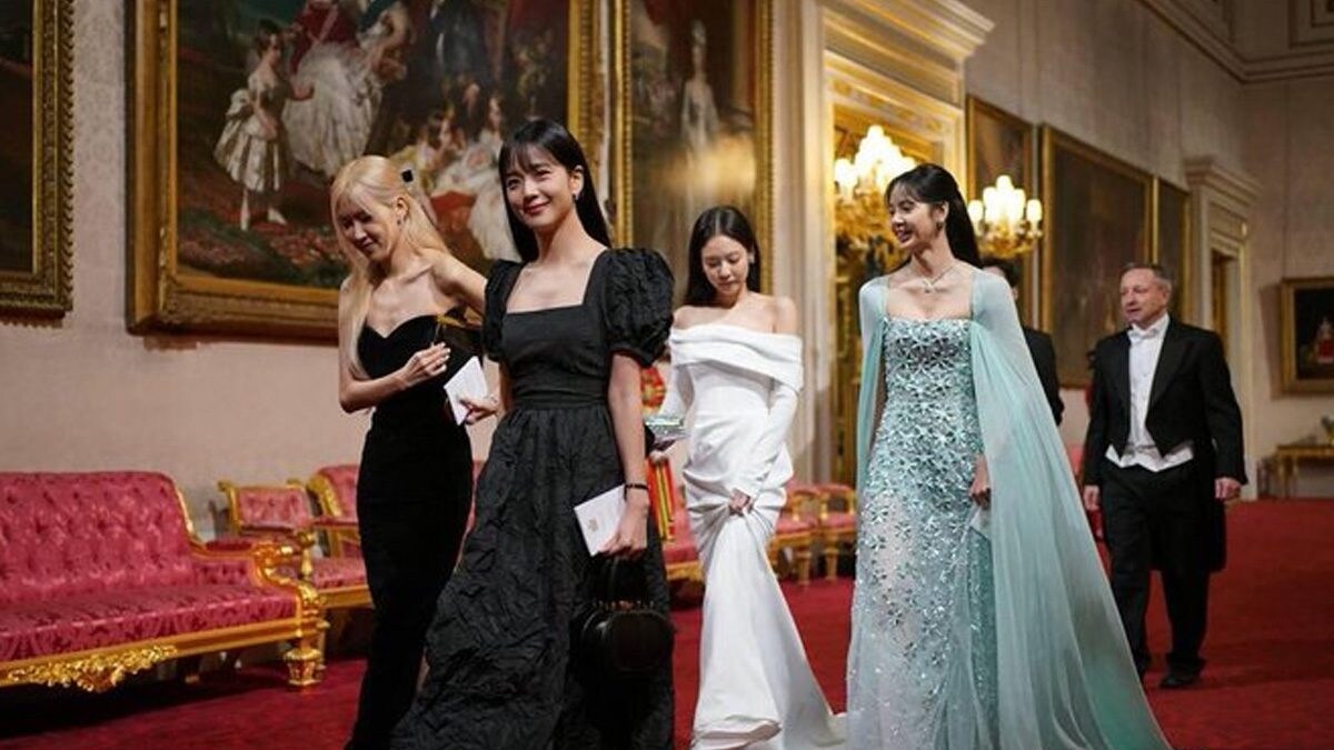 BLACKPINK Fans Amused By Jisoo's Meme-Worthy Behaviour At Buckingham Palace - Vimarsana News