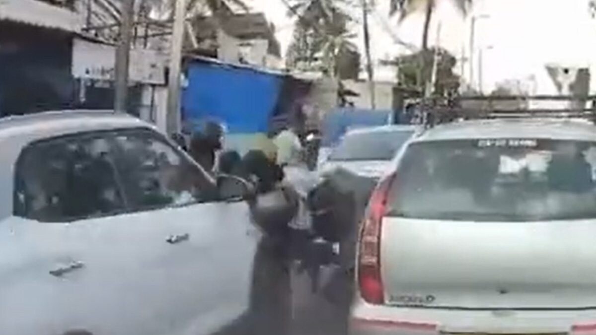 Horrifying Face-Off Between Car And Bike Caught On Dashcam - Vimarsana News