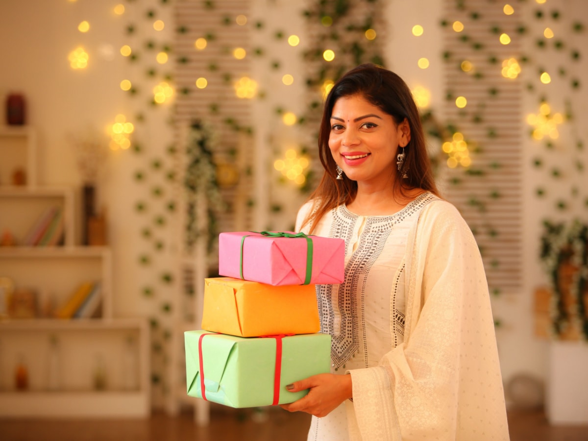 Diwali Gifting 2023: Last-minute Diwali gift guide to illuminate your  celebrations - Lifestyle News | The Financial Express
