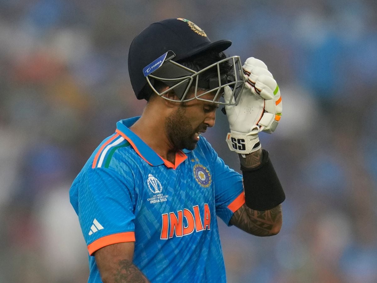 IND vs AUS: Netizens React After India's Below-par Batting in the World Cup  Final Against Australia - News18
