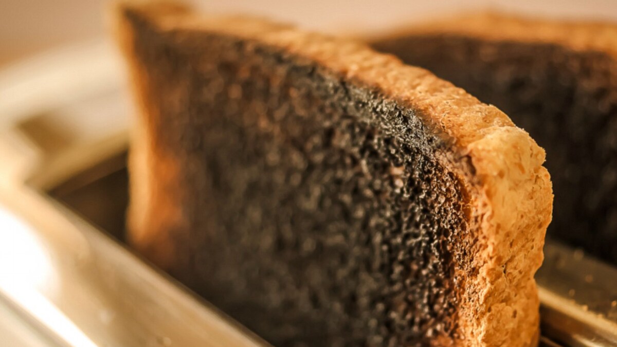 Expert Advice Eating Burnt Toast Can Be Risky For Your Health News18