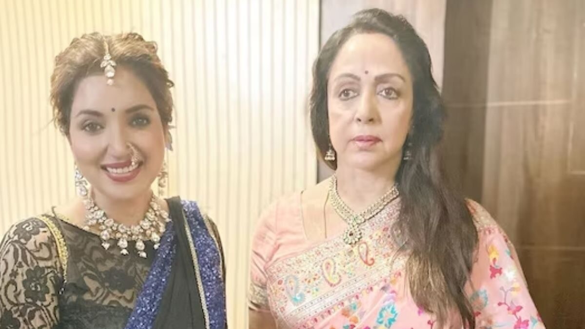 'Awestruck With Her Grace': Aai Kuthe Kay Karte Fame Rupali Bhosle On Hema Malini - Vimarsana News