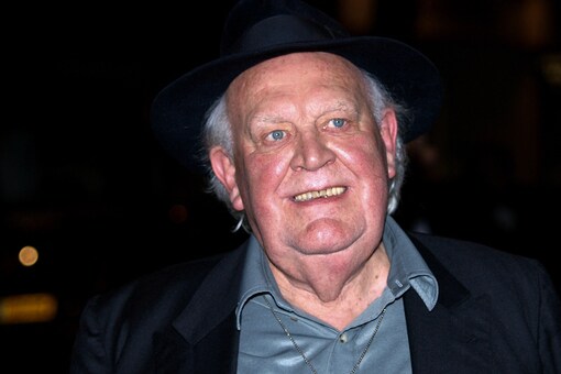 British actor Joss Ackland arrives at the British Premiere of his latest film 'Flawless' in London's Covent Garden on November 26, 2008. (AFP Photo)