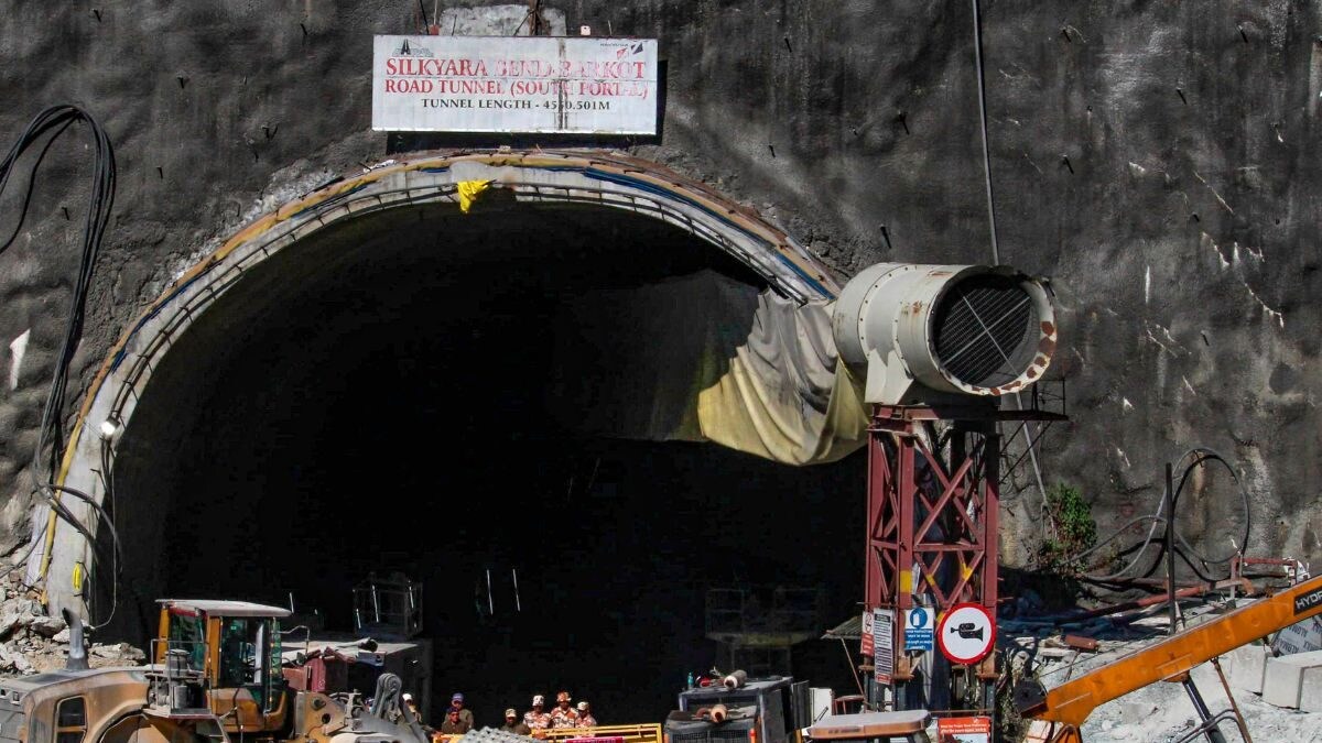 Uttarkashi Tunnel Collapse: 41 Trapped Workers, 12 Days, 5 Rescue Plans, 3 Obstacles | A Lookback - Vimarsana News