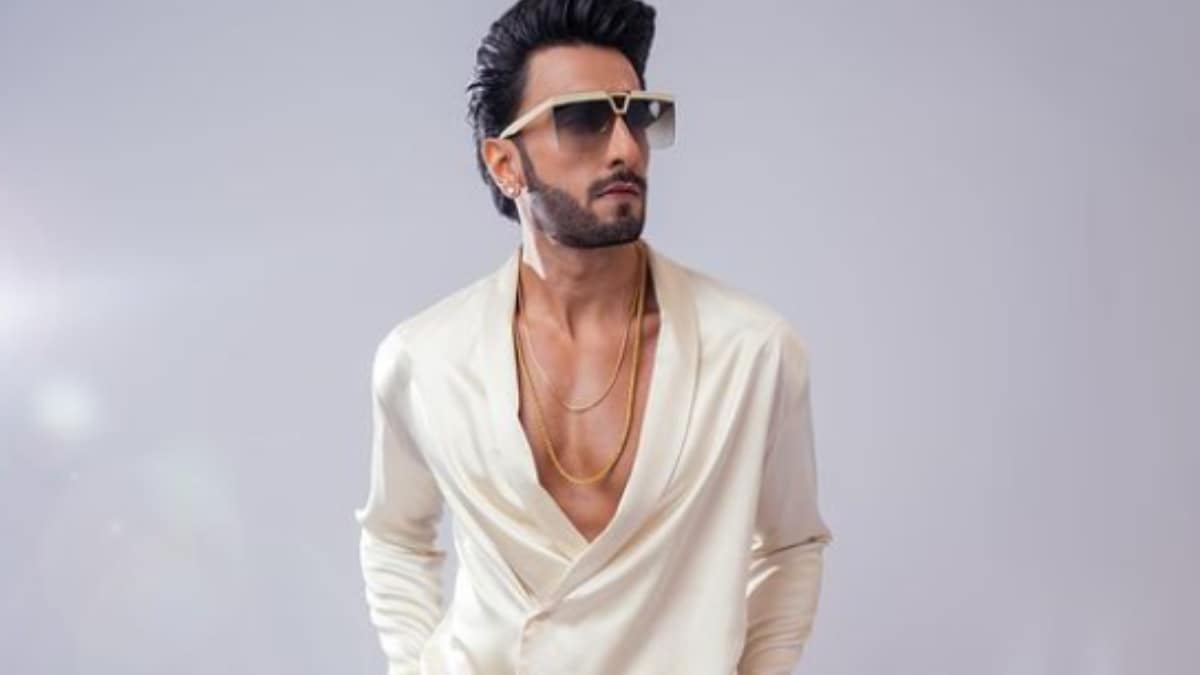 Did Ranveer Singh Sell Two Luxury Apartments For Rs 15 Crore In Mumbai ...