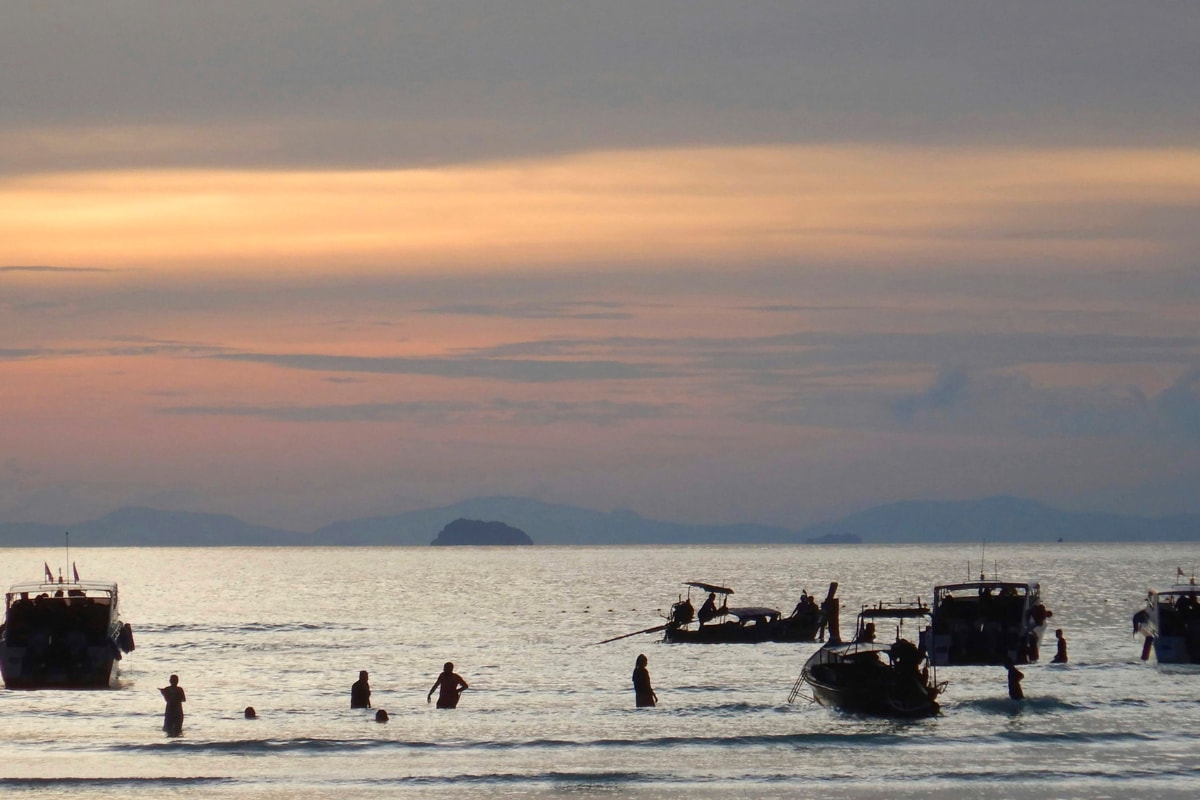 UN Warns That 2 Boats Adrift on Andaman Sea with 400 Rohingya Aboard Desperately Need Rescue