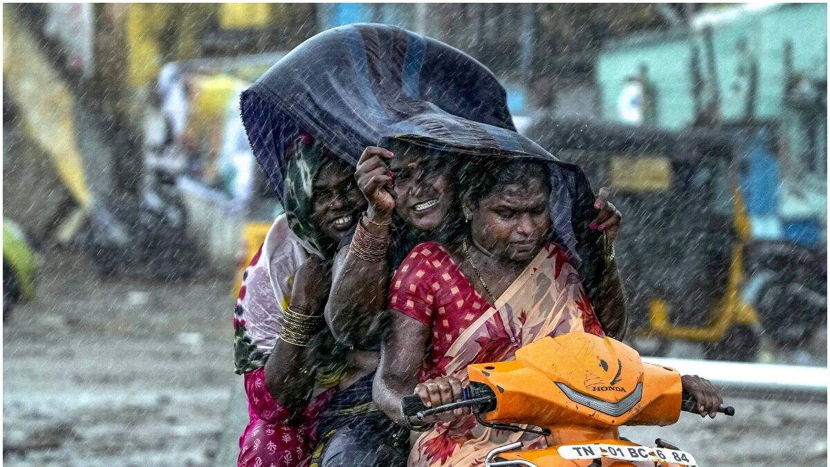 WATCH | Crocodile on Road, Floating Cars: Life Stops In Chennai As Cyclone Michaung Brings Heavy Rain - Vimarsana News