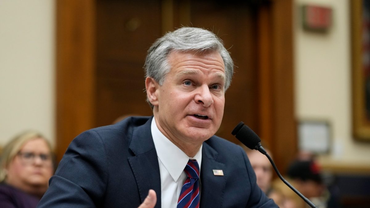 FBI Director Meets Delhi Police Commissioner | India News - News18