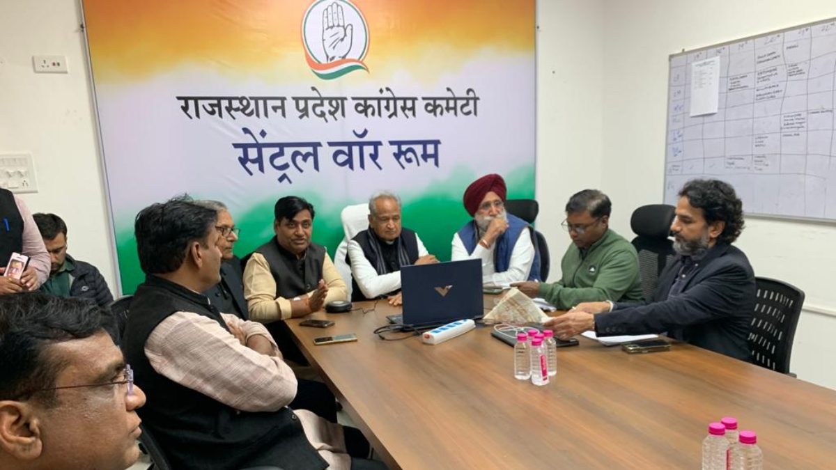 Elections 2023: Gehlot, Cong Leaders Gather at War Room in Raj; Scindia Confident of BJP's Victory in MP