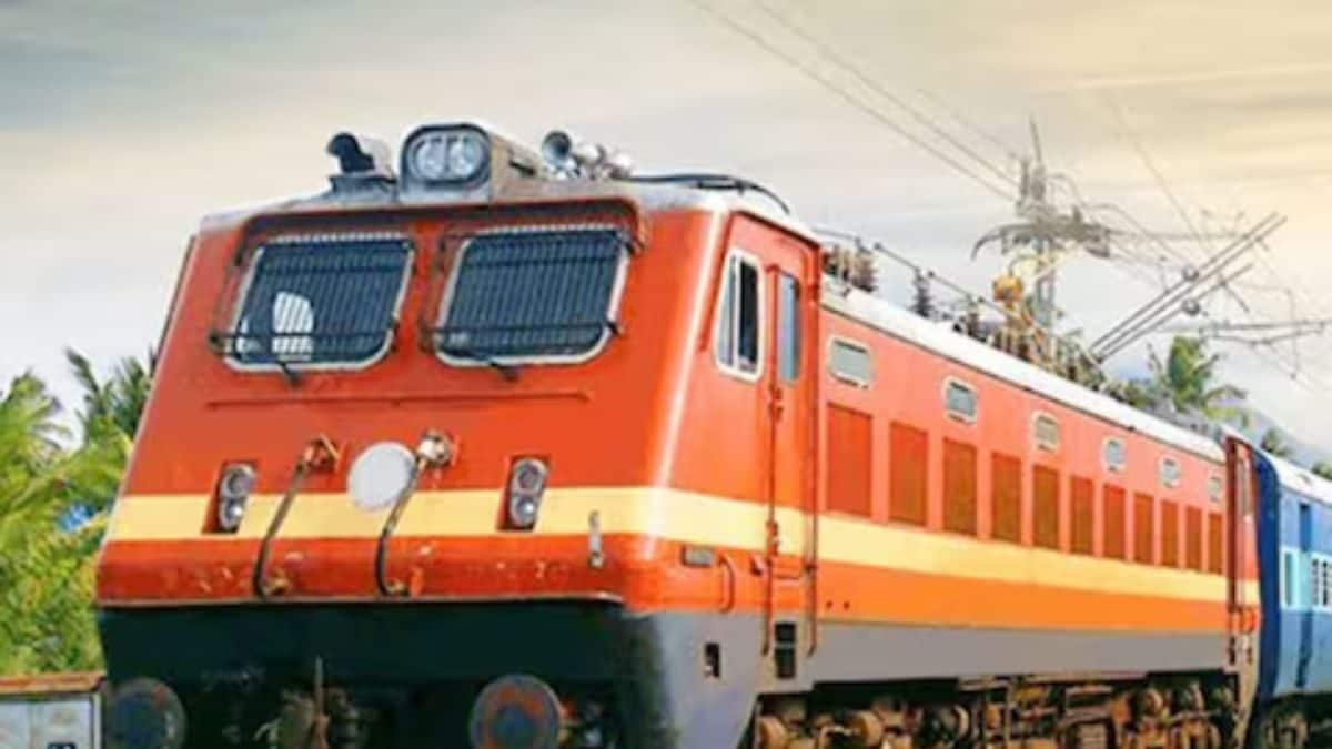 Extra Local Trains to Be Run in Mumbai Region to Cater to New Year Rush