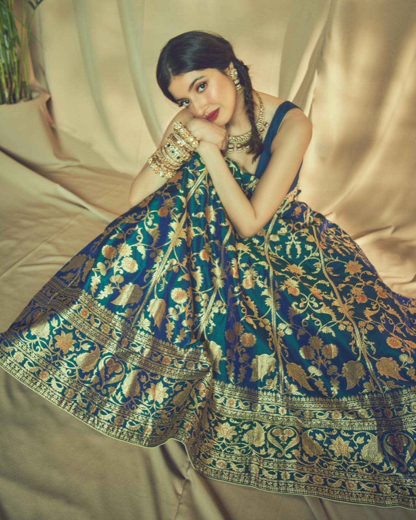 PHOTOS] Actress-turned-director Divya Khosla Kumar's ethnic wardrobe is  both trendy and elegant; here's proof