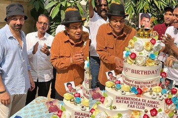 Dharmendra Celebrates 88th Birthday With Sunny Deol, Fans; Cuts 7-tier Cake | See Photos - News18