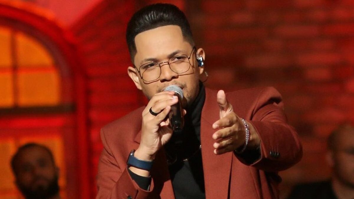 Brazilian Gospel Singer Pedro Henrique Dies at 30 After Collapsing Onstage During A Performance - Vimarsana News