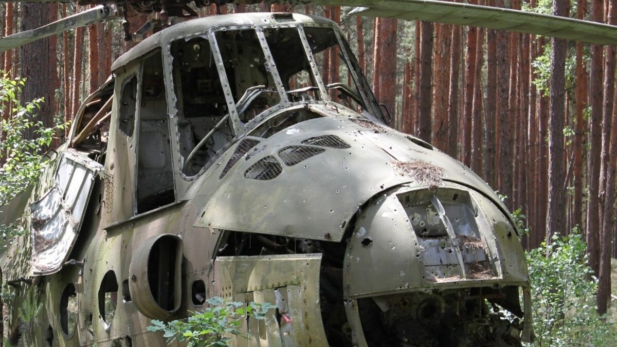 France: Two Dead in Santa Claus Plane Crash - Vimarsana News