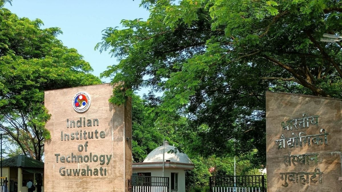 IIT Guwahati Study Highlights Advantage of Bilingualism in Multicultural Communities