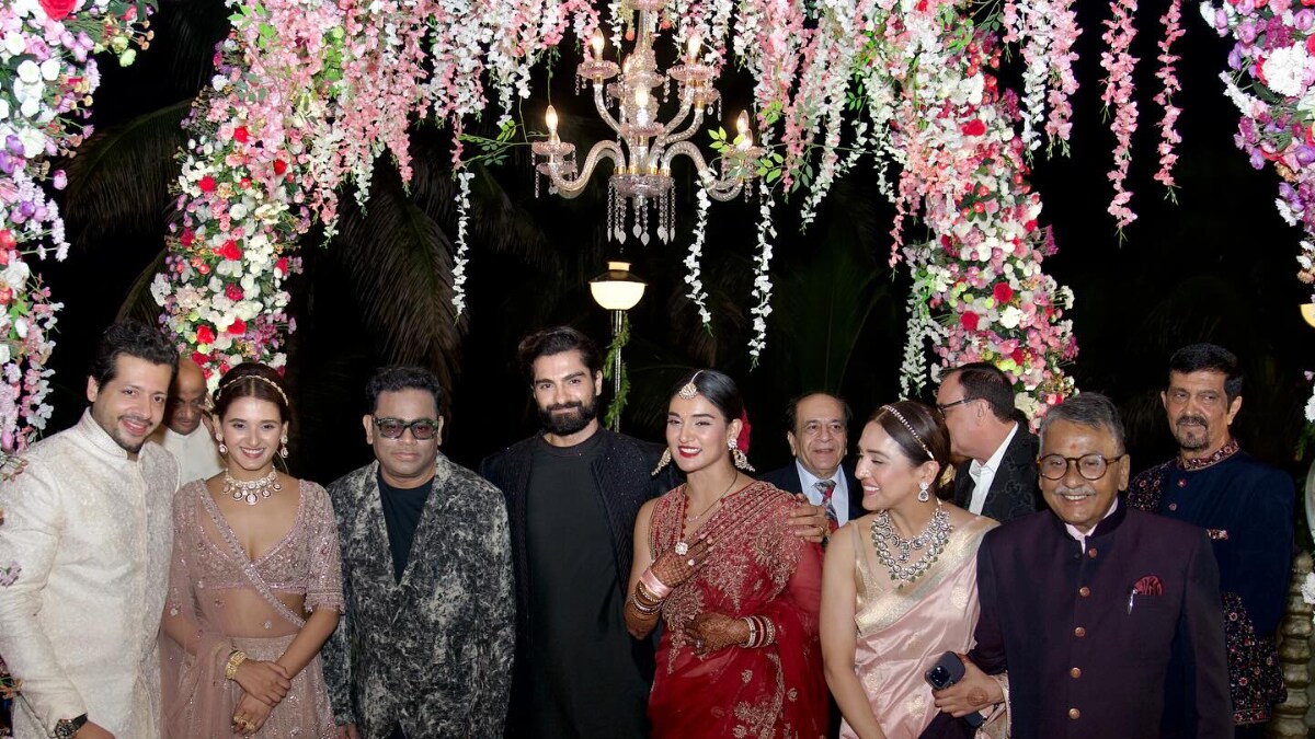 AR Rahman, Sunidhi Chauhan Lead Celeb Roll Call At Mukti Mohan's Reception - Vimarsana News