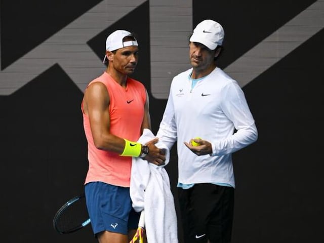 Rafael Nadal in training with coach Carlos Moya (Credit: Twitter)