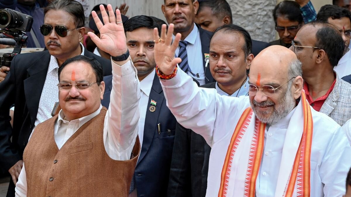 Senior BJP Leaders Meet to Discuss Strategy for Lok Sabha Polls News18