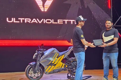 Goa’s First Ultraviolette F77 Limited Edition Electric Motorcycle Delivered at IBW 2023. (Photo: HT Auto)