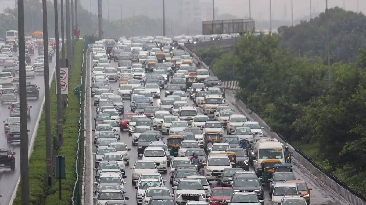 Delhi-Gurgaon Expressway: No More Violation of Lane Driving at Night, Check Rule Updates - Vimarsana News