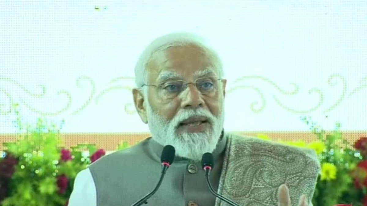News18 Afternoon Digest: PM Modi in Varanasi; Heavy Rainfall Lash Tamil Nadu & Other Top Stories – News18 News18 Afternoon Digest: PM Modi in Varanasi; Heavy Rainfall Lash Tamil Nadu & Other Top Stories – News18