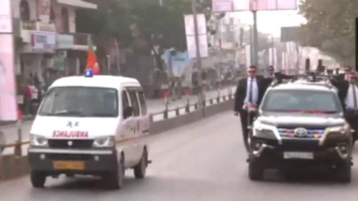 Watch: PM Narendra Modi Stops His Convoy To Let Ambulance Pass In Varanasi