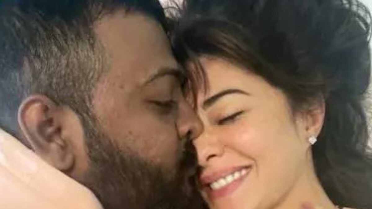 Jacqueline Fernandez Knowingly Used 'Financial Benefits', Concealed Facts In Extortion Case, Claims ED - Vimarsana News