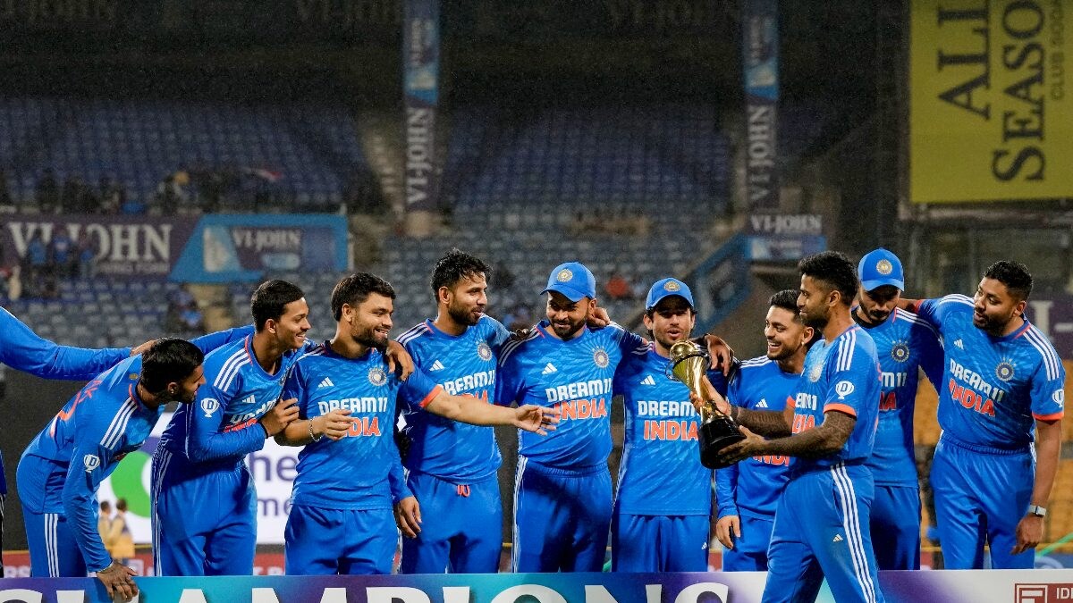 Suryakumar Yadav Lets Youngsters To Lift Trophy After Series Win Against Australia – News18