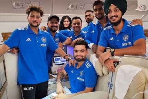 Team India leaves for South Africa (Photo: Rinku Singh / Instagram)