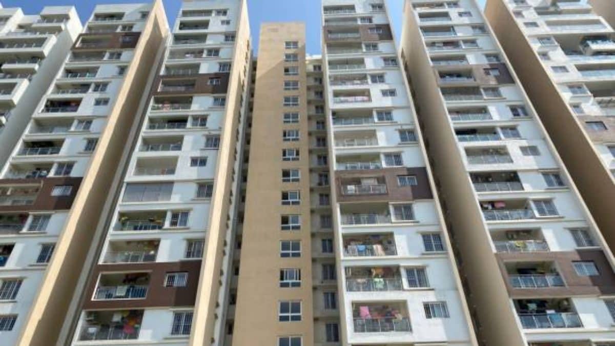 'Hum Bethe Hain Ji...': Property Frauds You Must Know Before Buying A Flat