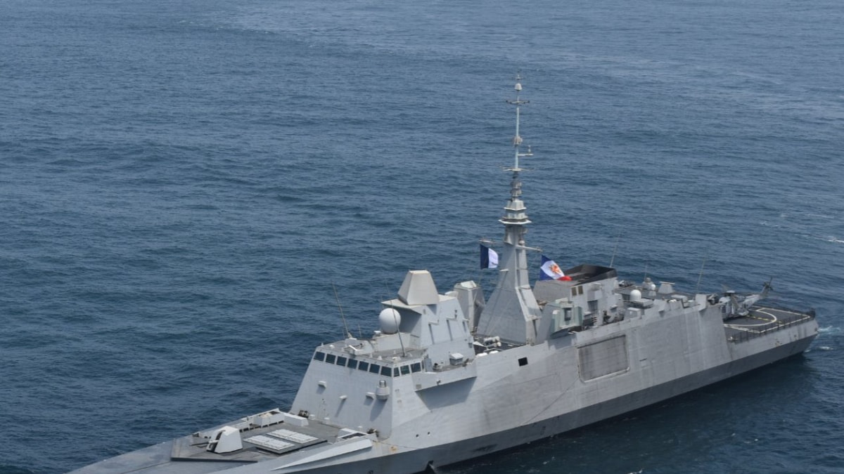Israel-Hamas War: Maritime Agencies Report Explosion off Yemen Coast – News18 Israel-Hamas War: Maritime Agencies Report Explosion off Yemen Coast – News18