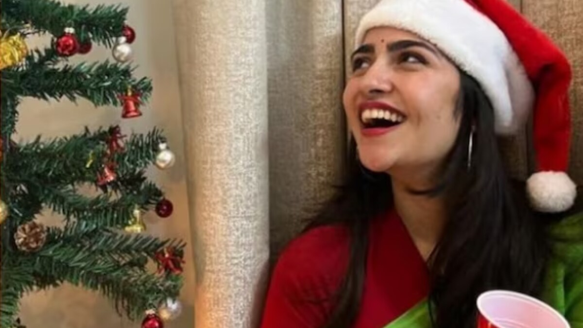 Rukmini Vasanth Gives A Desi Touch To Her Christmas Celebration In An Ethnic Ensemble - Vimarsana News