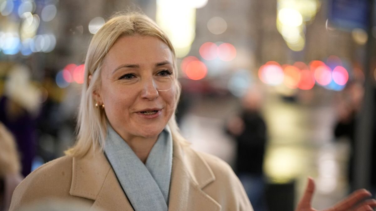 Russia: Pro-peace Presidential Hopeful Blocked by Election Commission - Vimarsana News