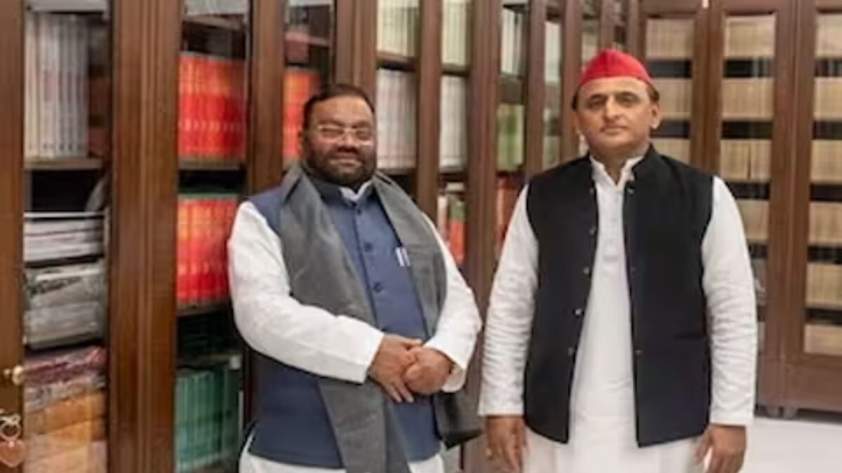 On Swami Prasad Maurya's 'Anti-Hindu' Comment, SP Chief Akhilesh Yadav 'In Control Of Situation' - Vimarsana News