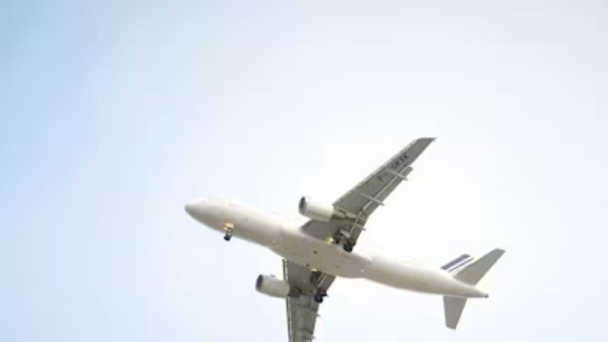 Two Passenger Planes Collide on Runway at a Japan Airport - Vimarsana News