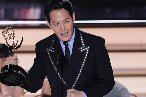  Lee Jung-jae said he was saddened to see veteran filmmakers struggling. 