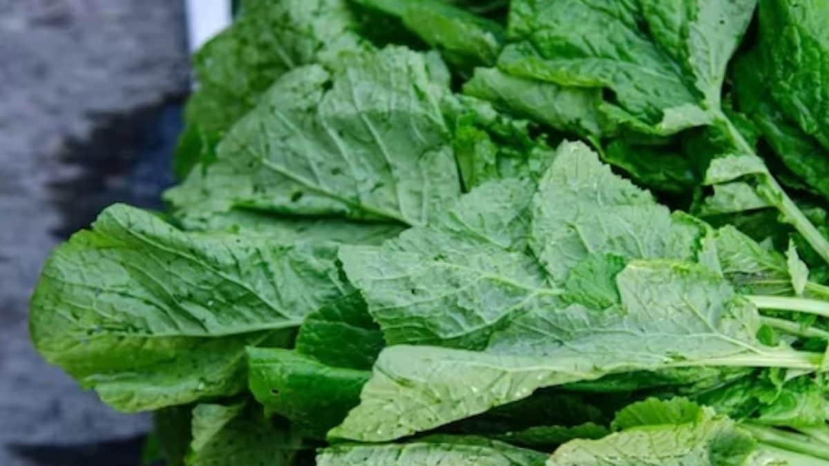Mustack Leave Strengthening Bones To Glowing Skin, 7 Health Benefits of Mustard ...