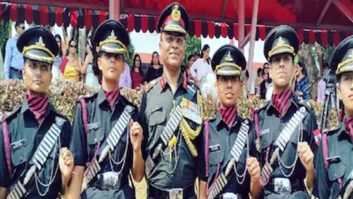 Indian Army SSC Tech Officer: Job Profile, Salary, Allowances And All You Need To Know Indian Army SSC Tech Officer: Job Profile, Salary, Allowances And All You Need To Know