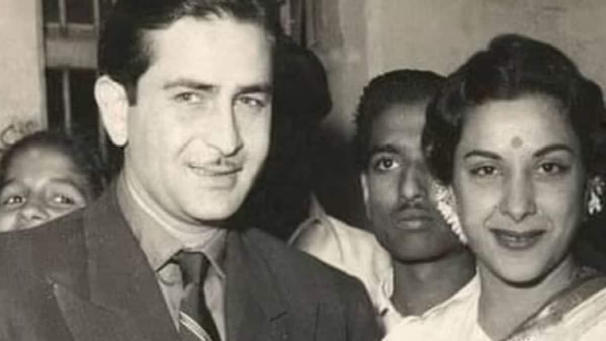 Why Dilip Kumar And Raj Kapoor Worked Together Only In 1949 Film Andaz ...