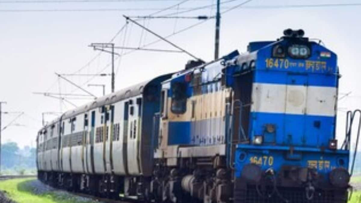 'Look Between Y And I': Railways Ministry Joins The Viral Trend And How