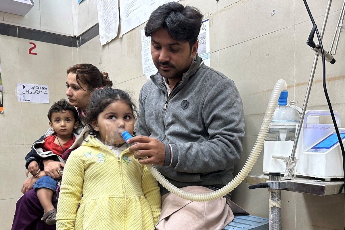 Pakistan’s Air Pollution Crisis Hits Lahore Hard: Sick Children Line Up At Hospitals for Treatment