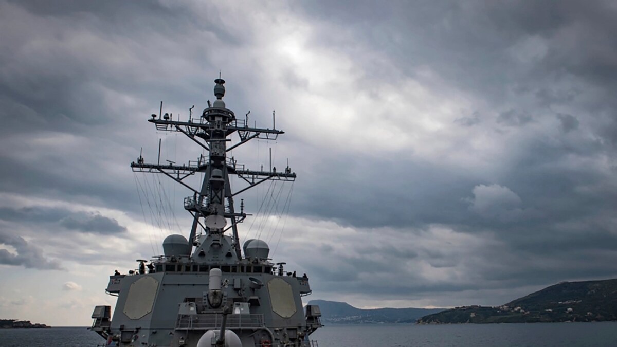US Destroyer Downs Drones in Red Sea as Houthi-Led Attacks Hit Commercial Ships - Vimarsana News