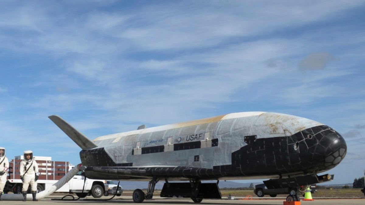 X-37B: US Army’s Unmanned Space Plane Blasts Off On Another Yearslong ...