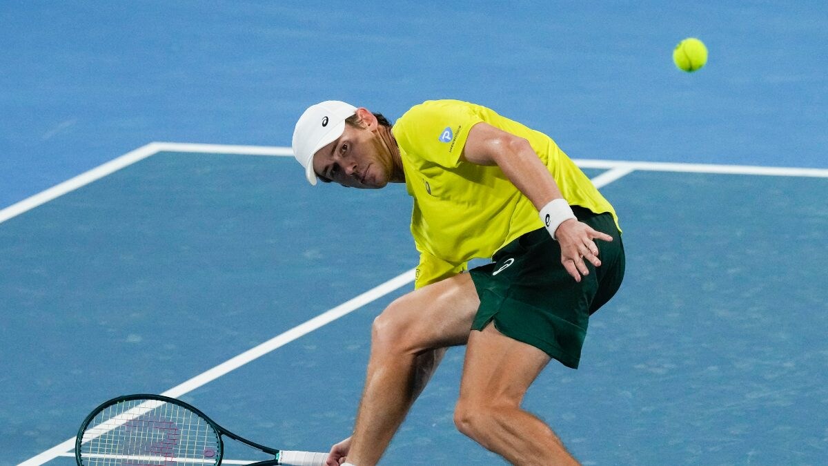 Australian Open 2024: Dogged Alex de Minaur Leads Local Charge