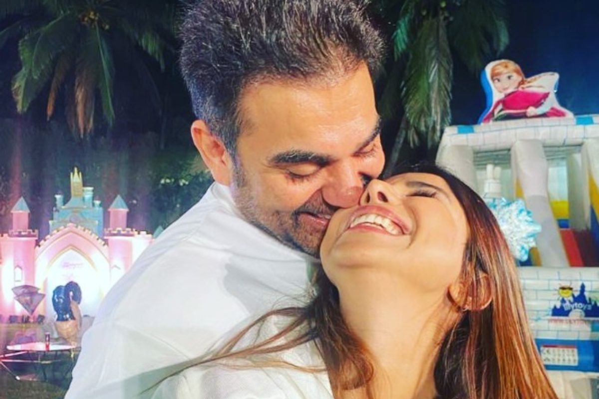 Arbaaz Khan Drops Romantic Pic On Wife Sshura Khan’s Birthday; Says ...